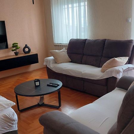 Karlo1 Apartment Zengg Kültér fotó