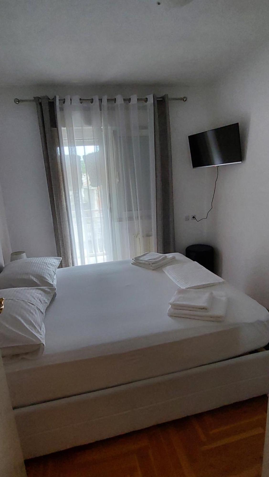 Karlo1 Apartment Zengg Kültér fotó