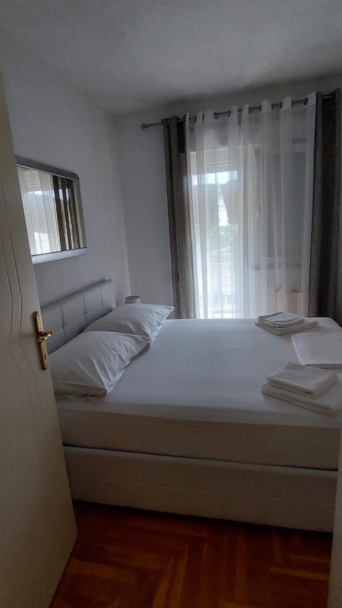 Karlo1 Apartment Zengg Kültér fotó