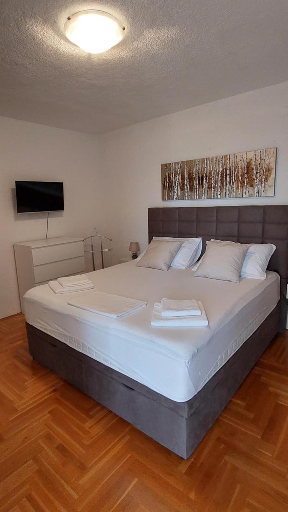 Karlo1 Apartment Zengg Kültér fotó
