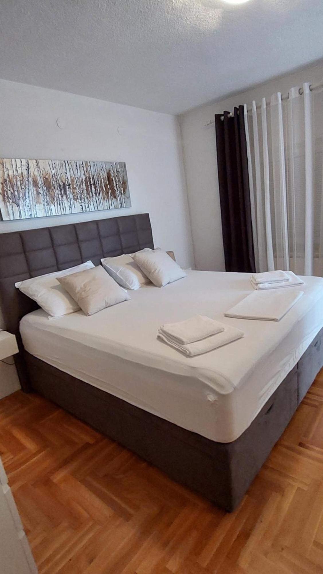 Karlo1 Apartment Zengg Kültér fotó