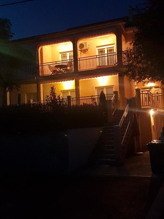Karlo1 Apartment Zengg Kültér fotó